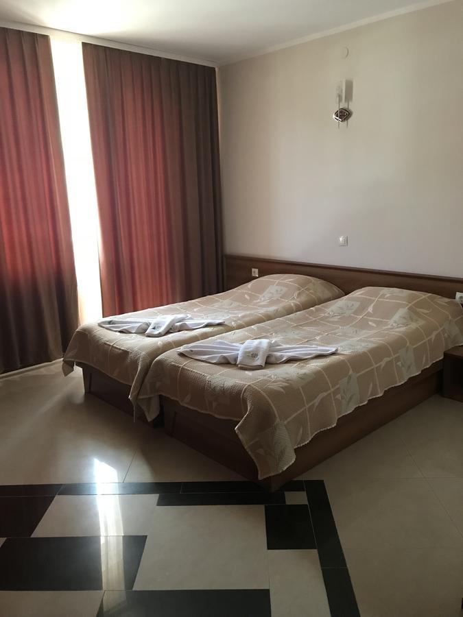 Family Hotel Yola Cepelare Exterior foto